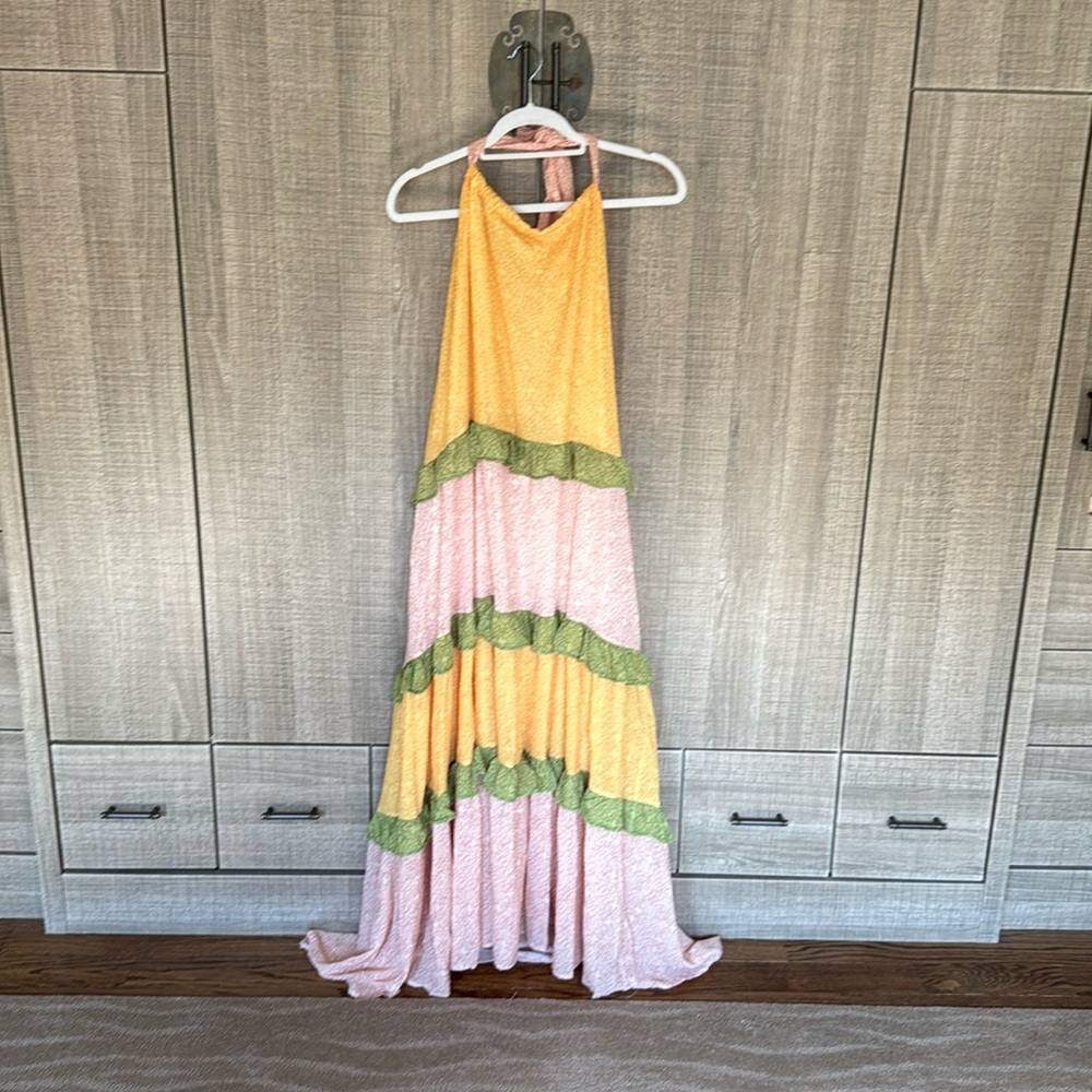 Love Colétte Yellow Colorblock Maxi Dress‎